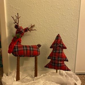 Reindeer and Christmas tree